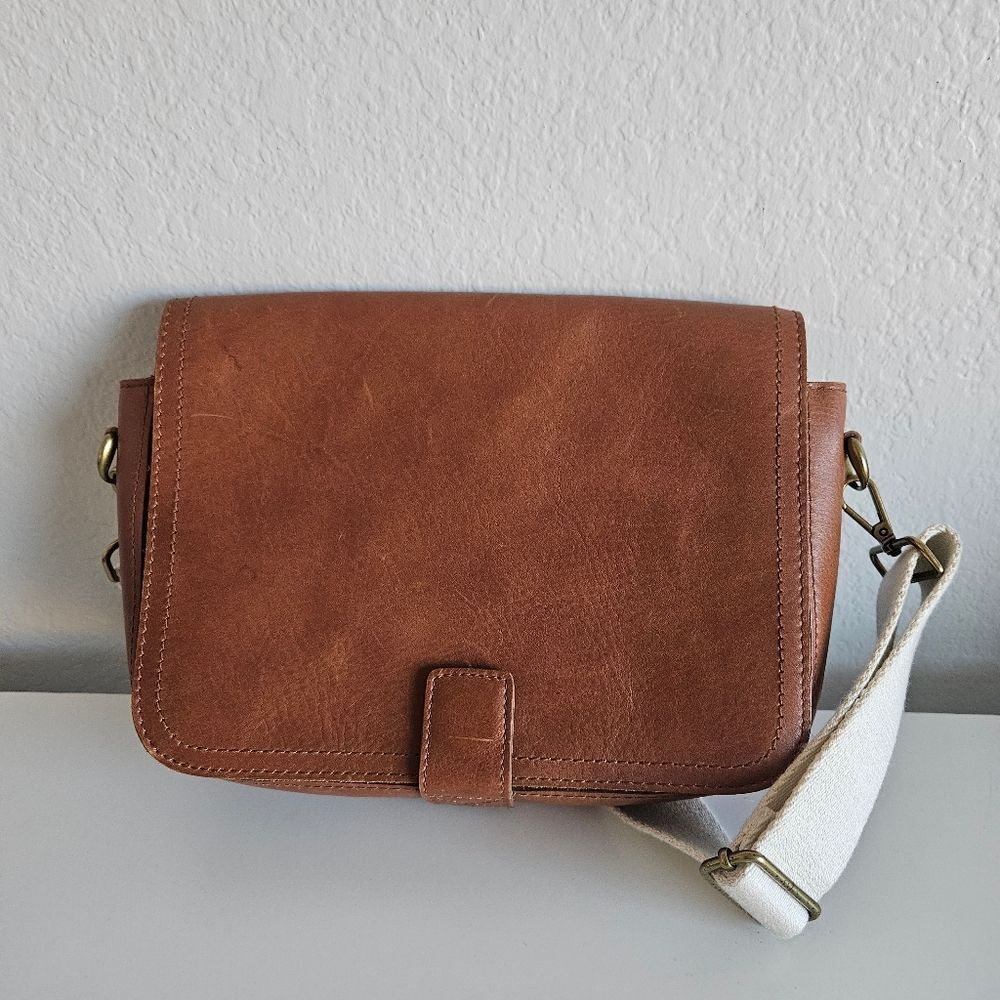 NWT Madewell The Transport Flap Shoulder Bag Leather in English Saddle Crossbody - Picture 5 of 11